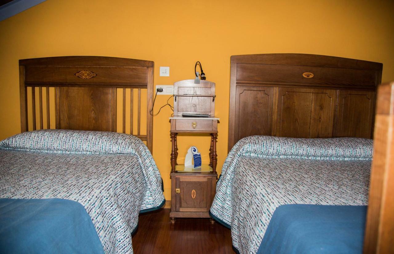 Affittacamere Casa Don Din Cruces Esterno foto